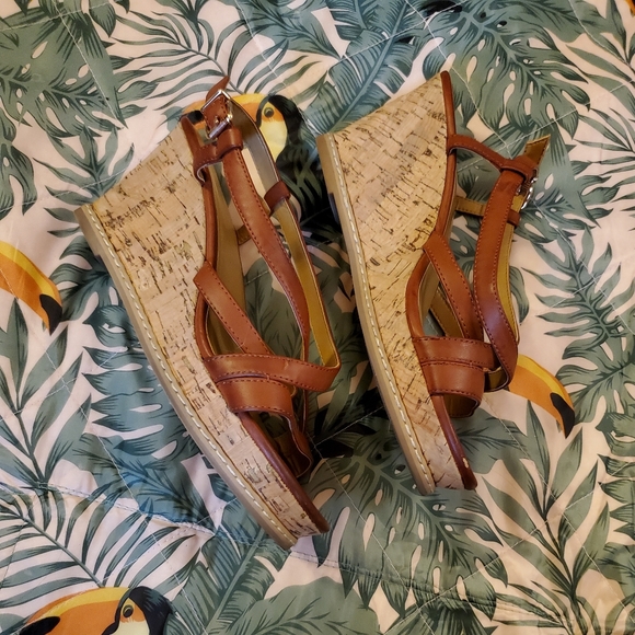 Brown Strappy Wedge - Picture 3 of 5